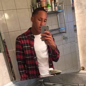 Meet your Posher, Gary